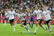 Германия -Греция - на чемпионате по футболу, Евро 2012, 22 июня 2012 (123xHQ) 1ae33a201615012