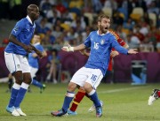 Испания - Италия - Финальный матс на чемпионате Евро 2012, 1 июля 2012 (322xHQ) E18b7a201617535