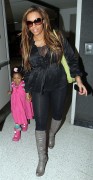 Мелани Браун (Melanie Brown) Arriving on a flight at LAX airport in Los Angeles April 15, 2011 - 29xHQ 42fbd7201666773